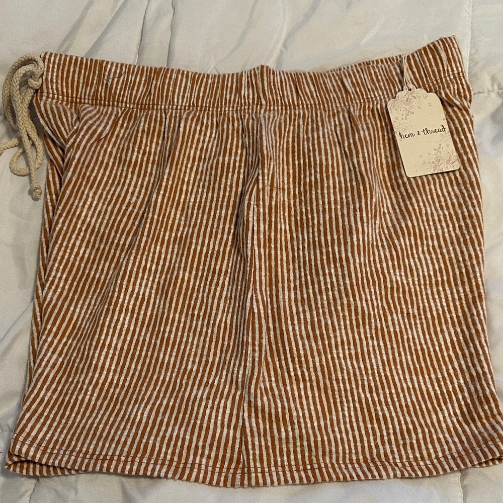 Hem & Thread Women's Striped Casual Shorts - Brown and White